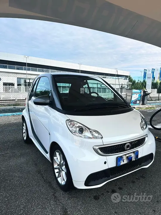 Smart Fortwo 2014 photo 2
