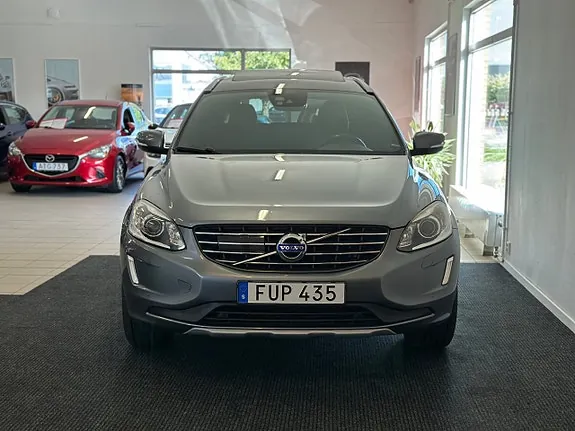 Volvo Xc60 2017 photo 2