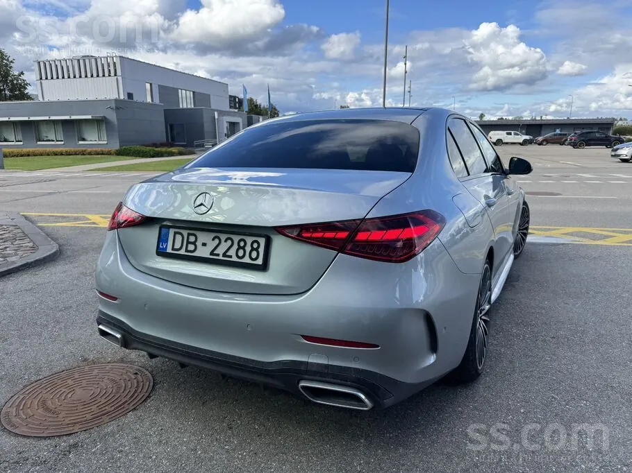 Mercedes-Benz C200 2022 photo 3