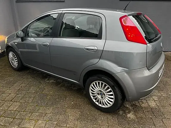 Fiat Punto 2006 photo 4
