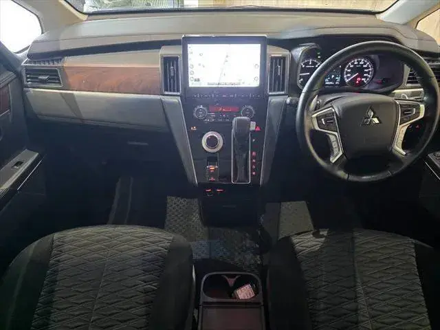 Mitsubishi Delica D 2021 photo 3