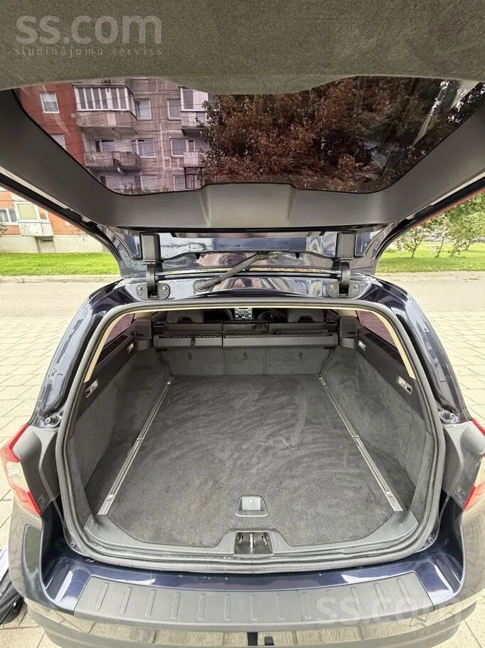 Volvo V70 2009 photo 5