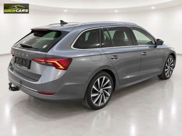 Skoda Octavia 2023 photo 2