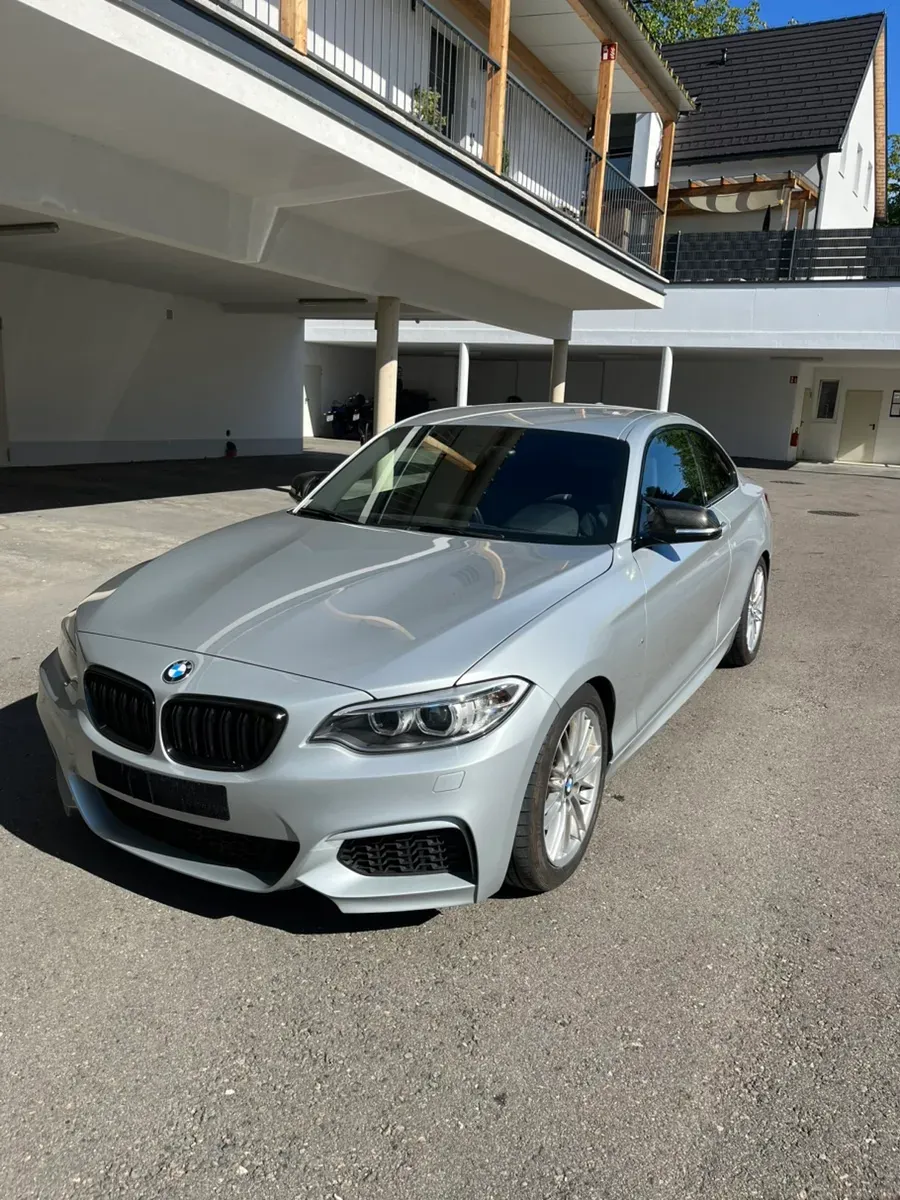 BMW 2 Series 2017 photo 2