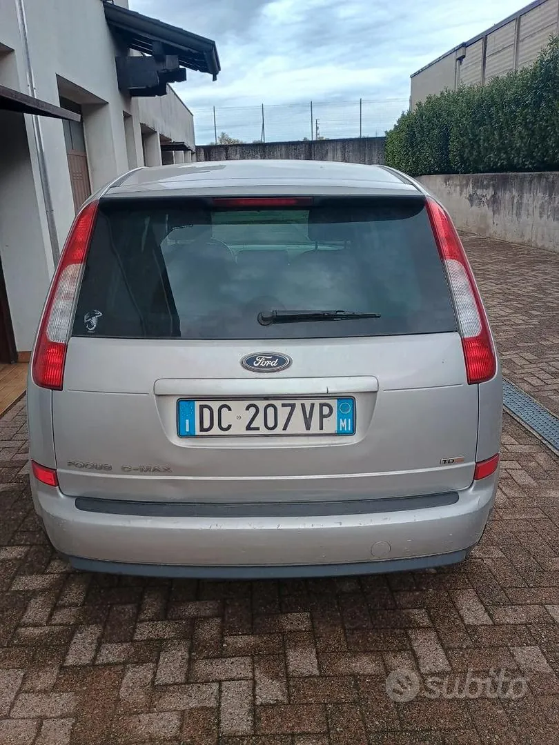 Ford Focus 2006 photo 2