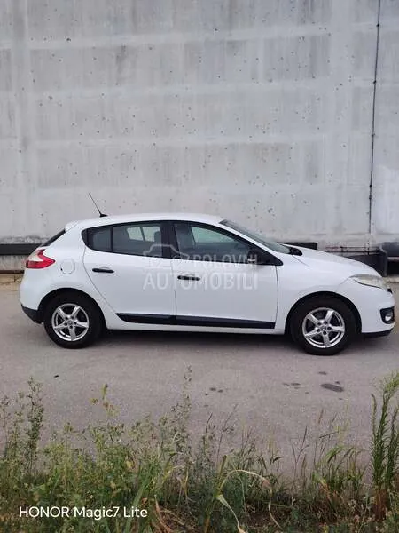 Renault Megane 2012 photo 4