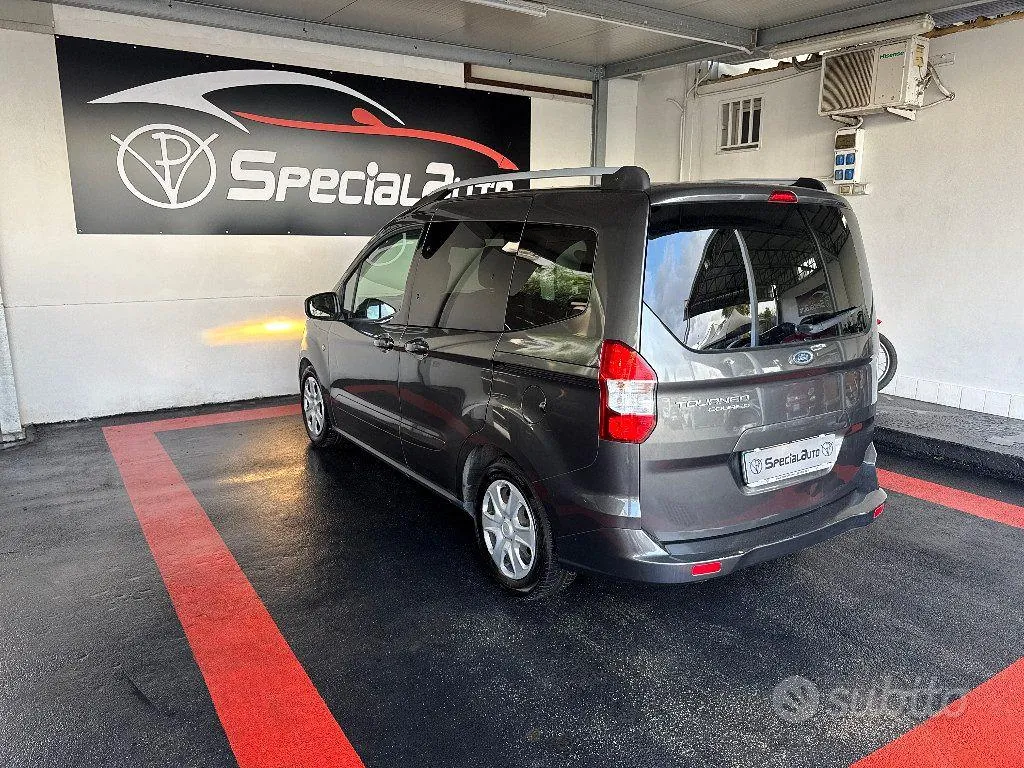 Ford Tourneo Courier 2018 photo 4
