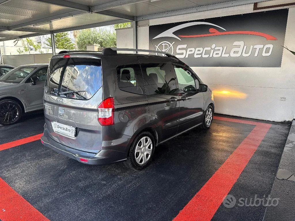 Ford Tourneo Courier 2018 photo 5