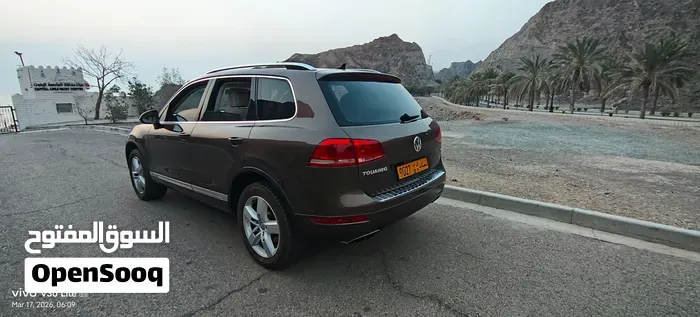 Volkswagen Touareg 2012 photo 2