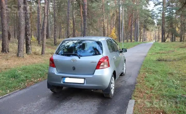 Toyota Yaris 2007 photo 4