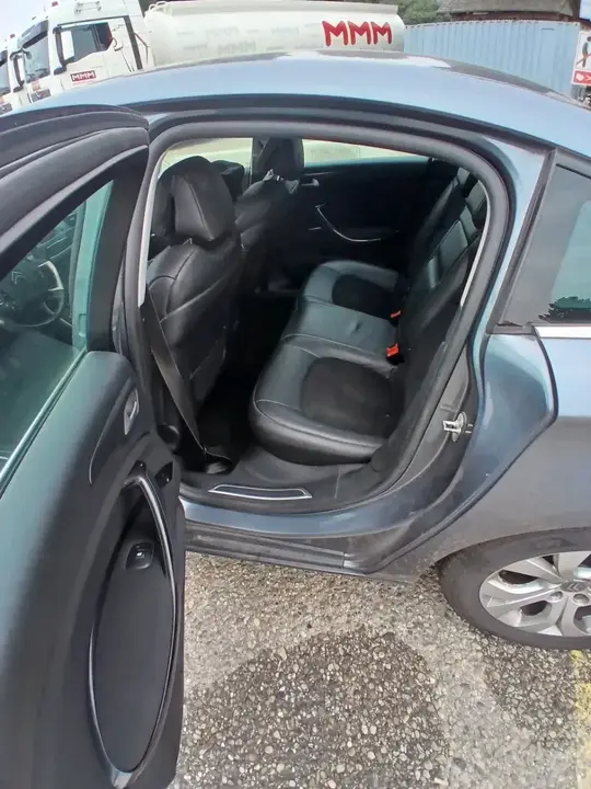 Citroen C5 2008 photo 2