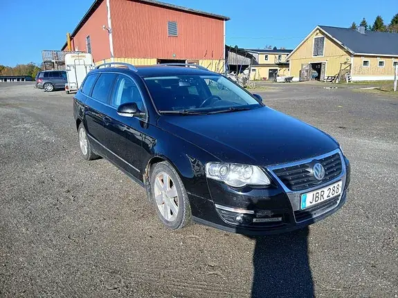 Volkswagen Passat 2009 photo 2