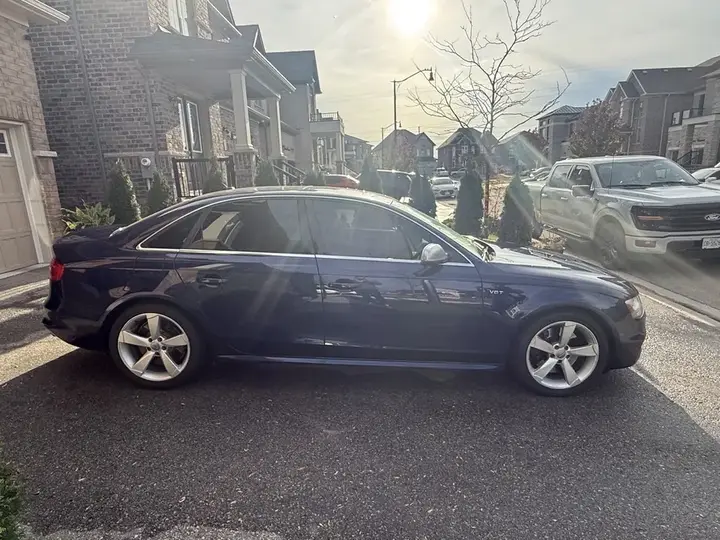 Audi S4 2013 photo 2