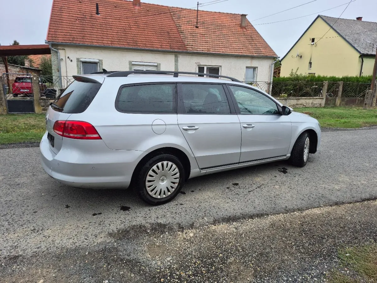 Volkswagen Passat 2011 photo 3