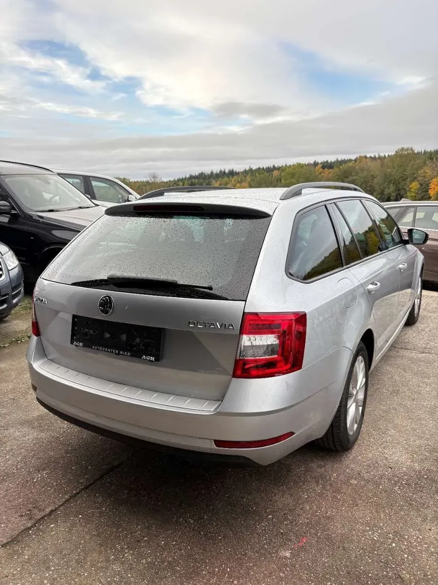 Skoda Octavia 2018 photo 4