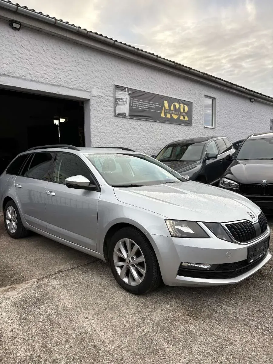 Skoda Octavia 2018 photo 3