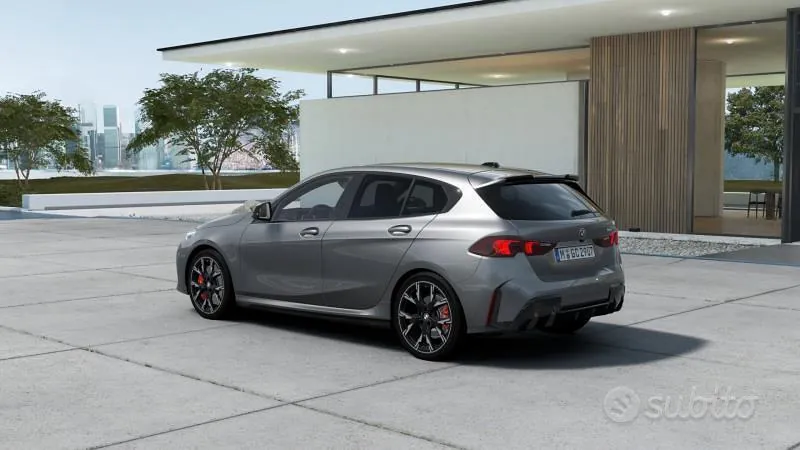 BMW 1 Series 2026 photo 2