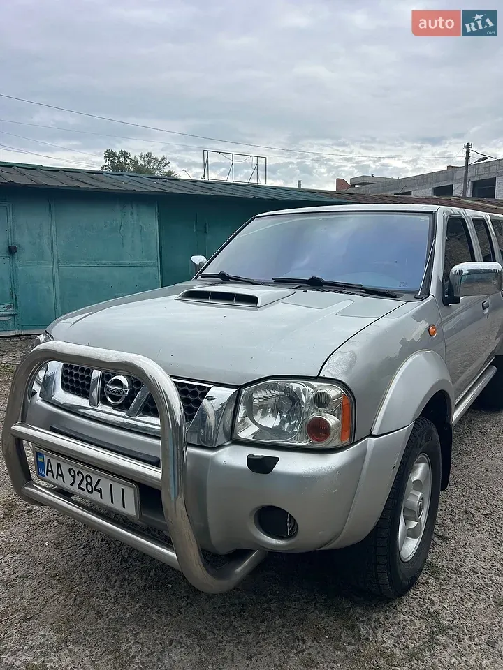 Nissan Np300 2014 photo 3