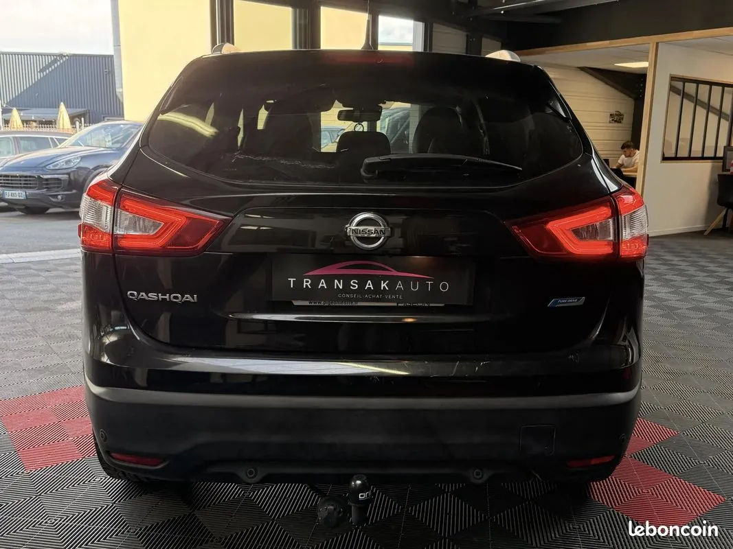 Nissan Qashqai 2015 photo 4