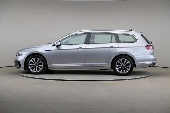 Volkswagen Passat 2021 photo 4