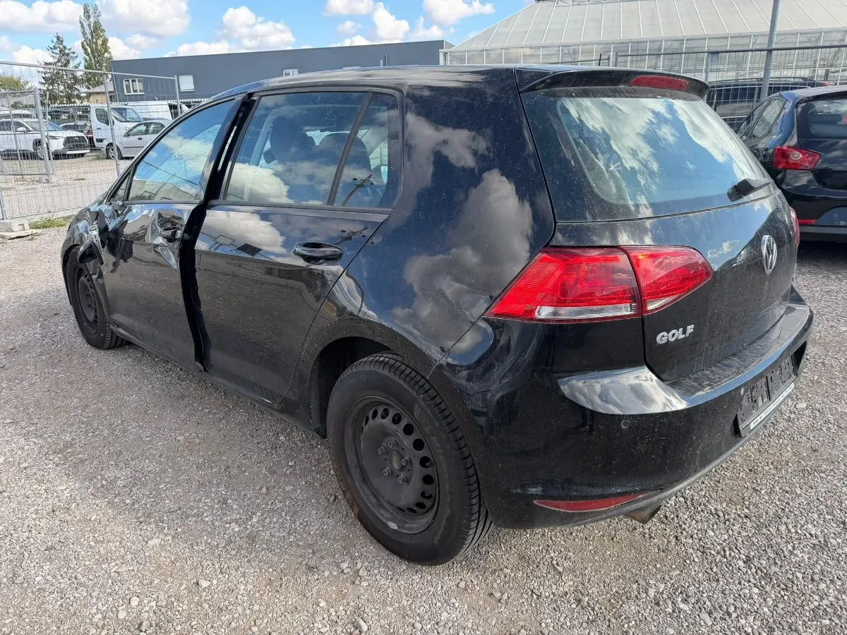 Volkswagen Golf 2013 photo 3