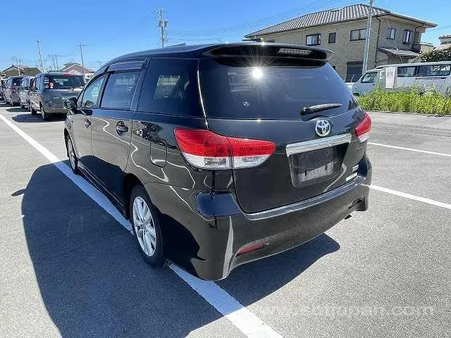 Toyota Wish S 2010 photo 3
