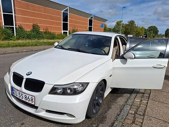 BMW 320I 2005 photo 3