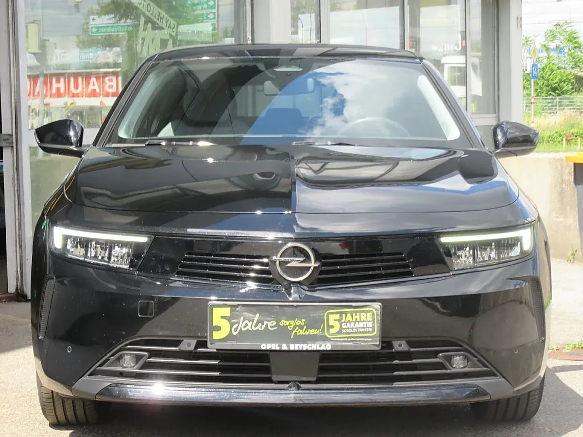 Opel Astra 2023 photo 3