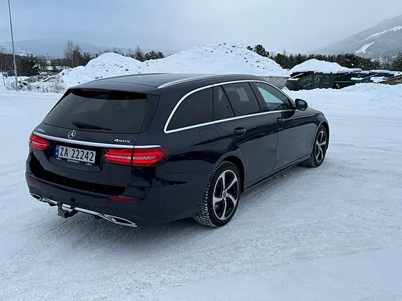 Mercedes-Benz E-Class 2022 photo 4