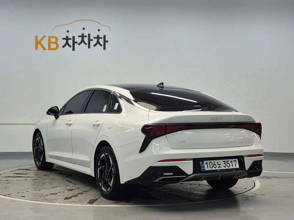 Kia K5 2024 photo 2