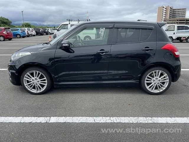 Suzuki Swift Sport 2013 photo 5