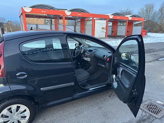 Peugeot 107 2007 photo 5