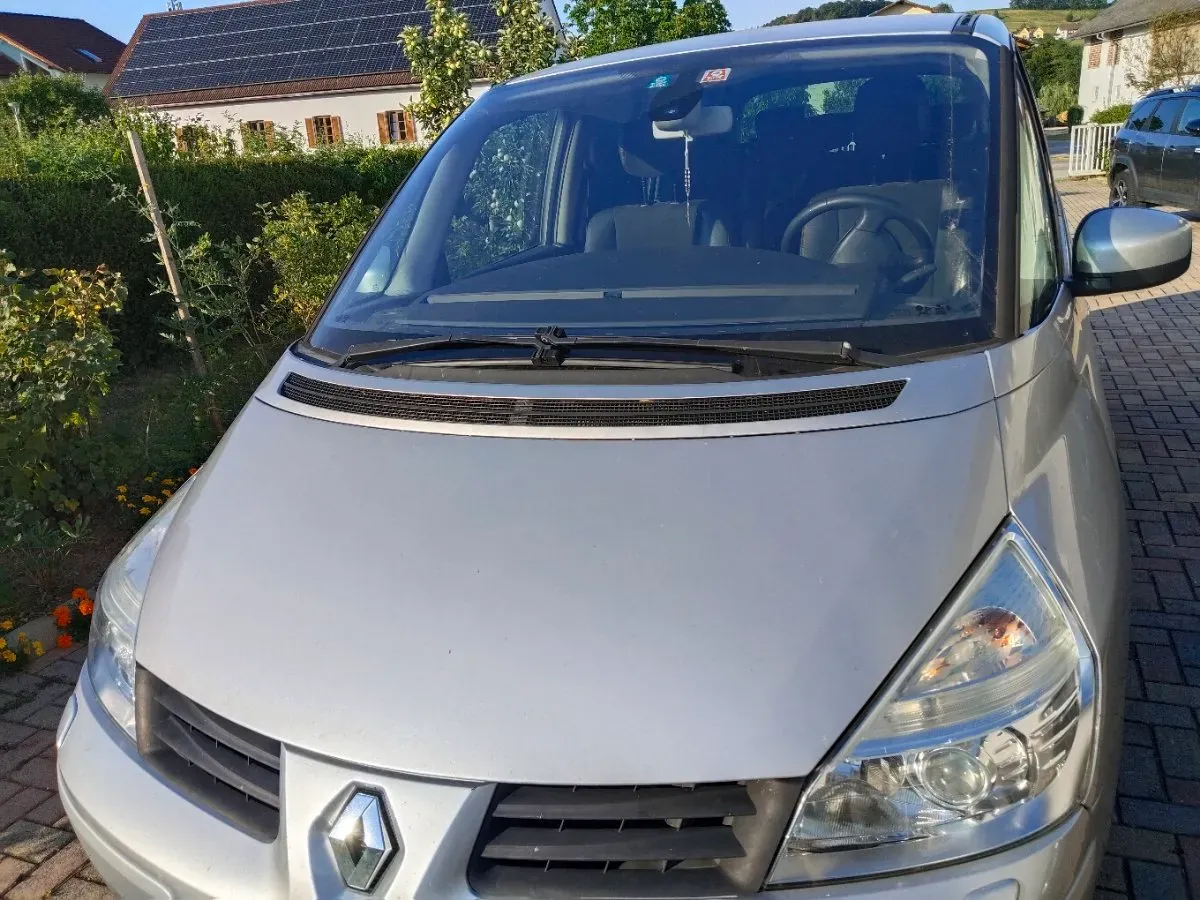Renault Espace 2010 photo 2
