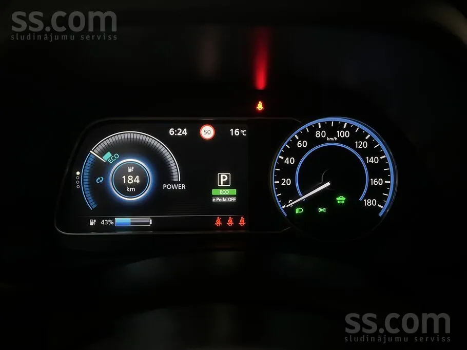 Nissan Leaf 2021 photo 4