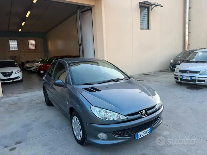 Peugeot 206