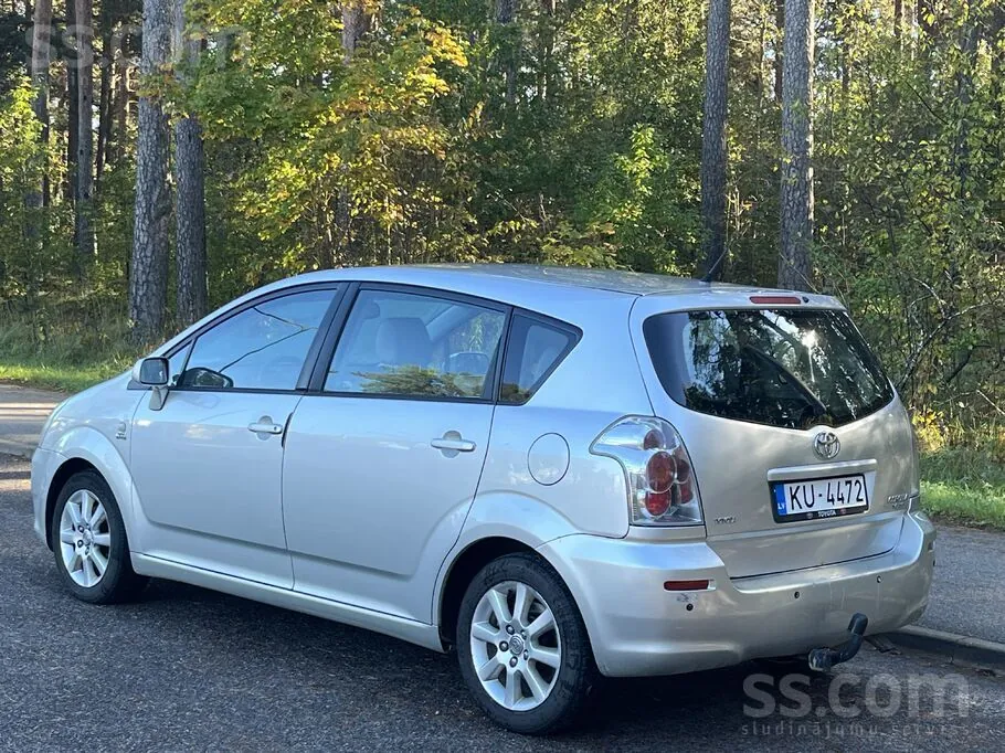 Toyota Corolla Verso 2005 photo 5