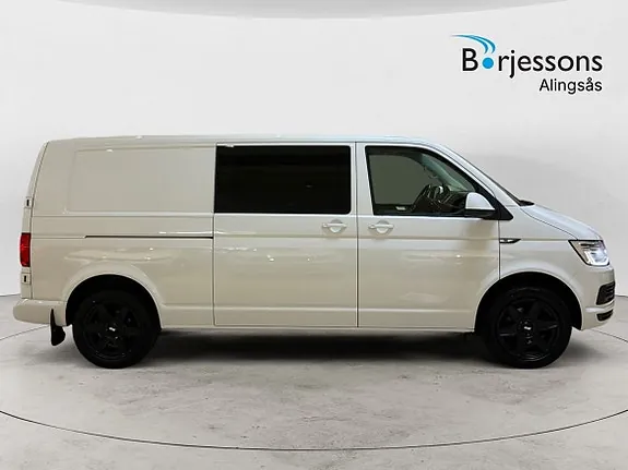 Volkswagen Transporter 2017 photo 2