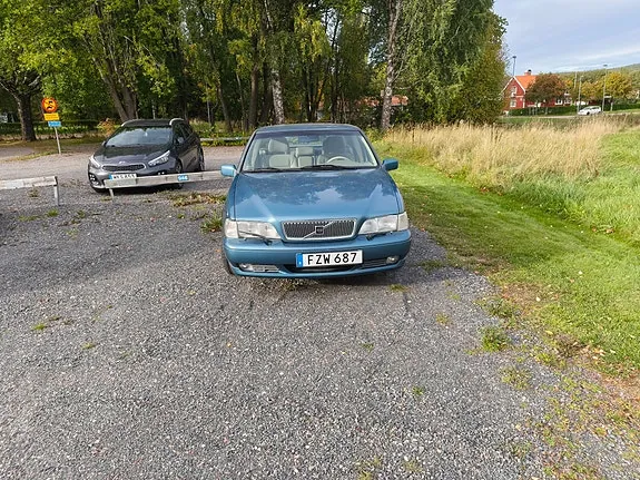 Volvo S70 1998 photo 2