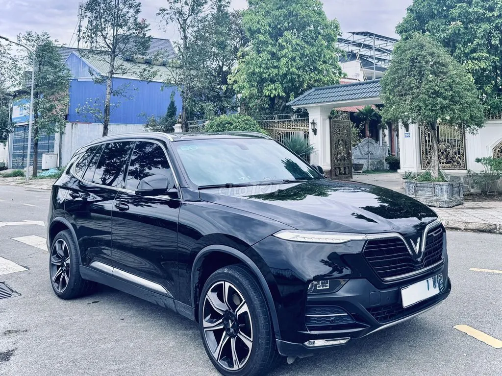 Vinfast Lux Sa2.0 2020 photo 2