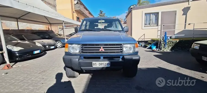 Mitsubishi Pajero 1991 photo 4
