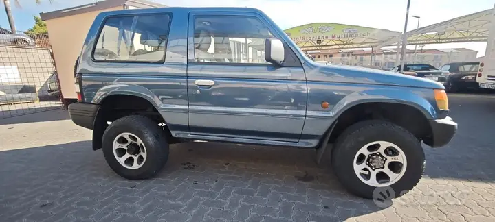 Mitsubishi Pajero 1991 photo 3