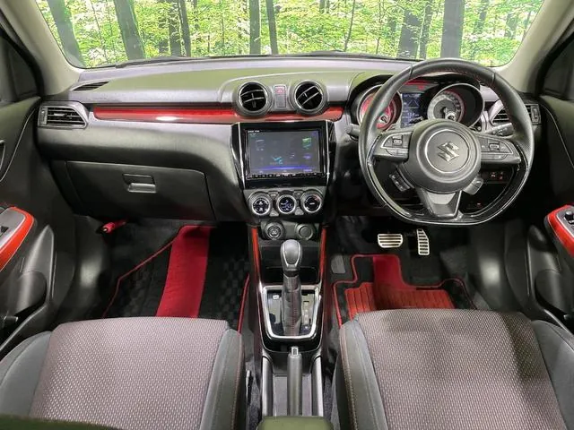 Suzuki Swift Sport 2020 photo 2