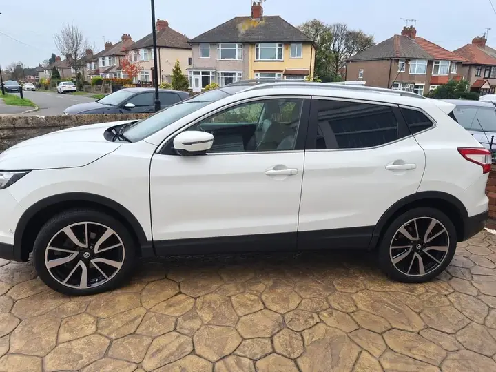 Nissan Qashqai photo 3