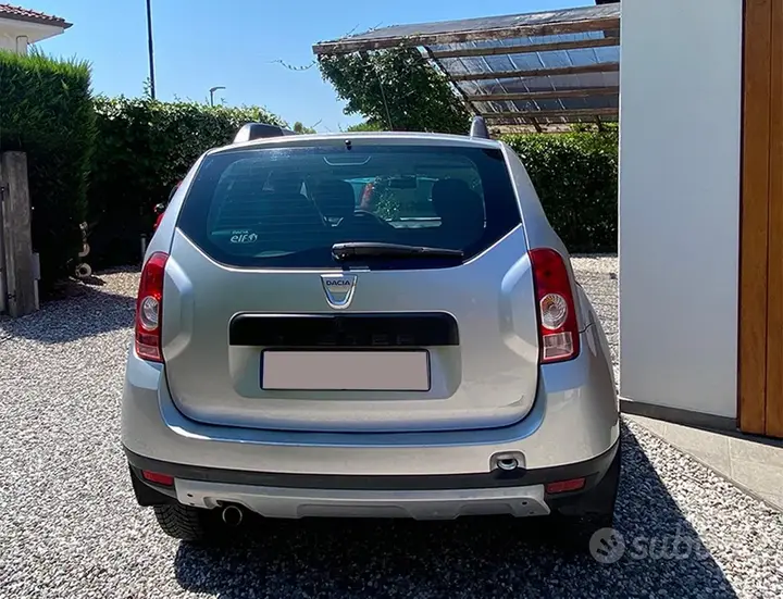 Dacia Duster 2011 photo 3
