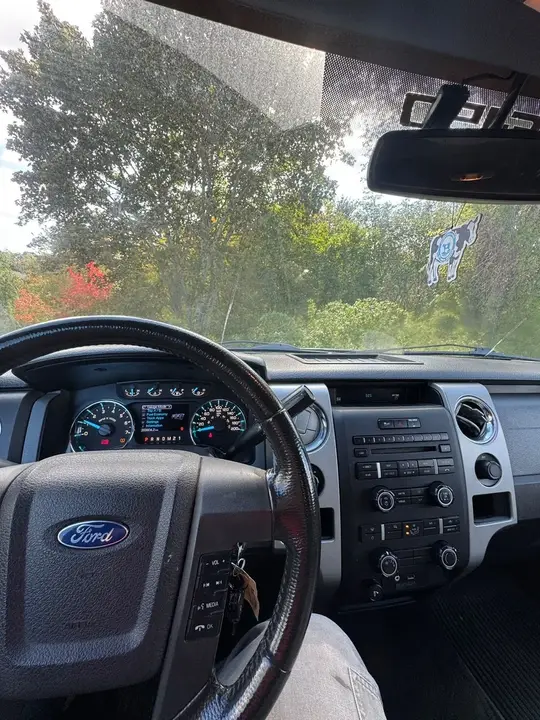 Ford F-150 2012 photo 2