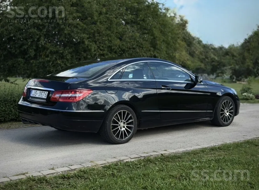 Mercedes-Benz E200 2013 photo 5