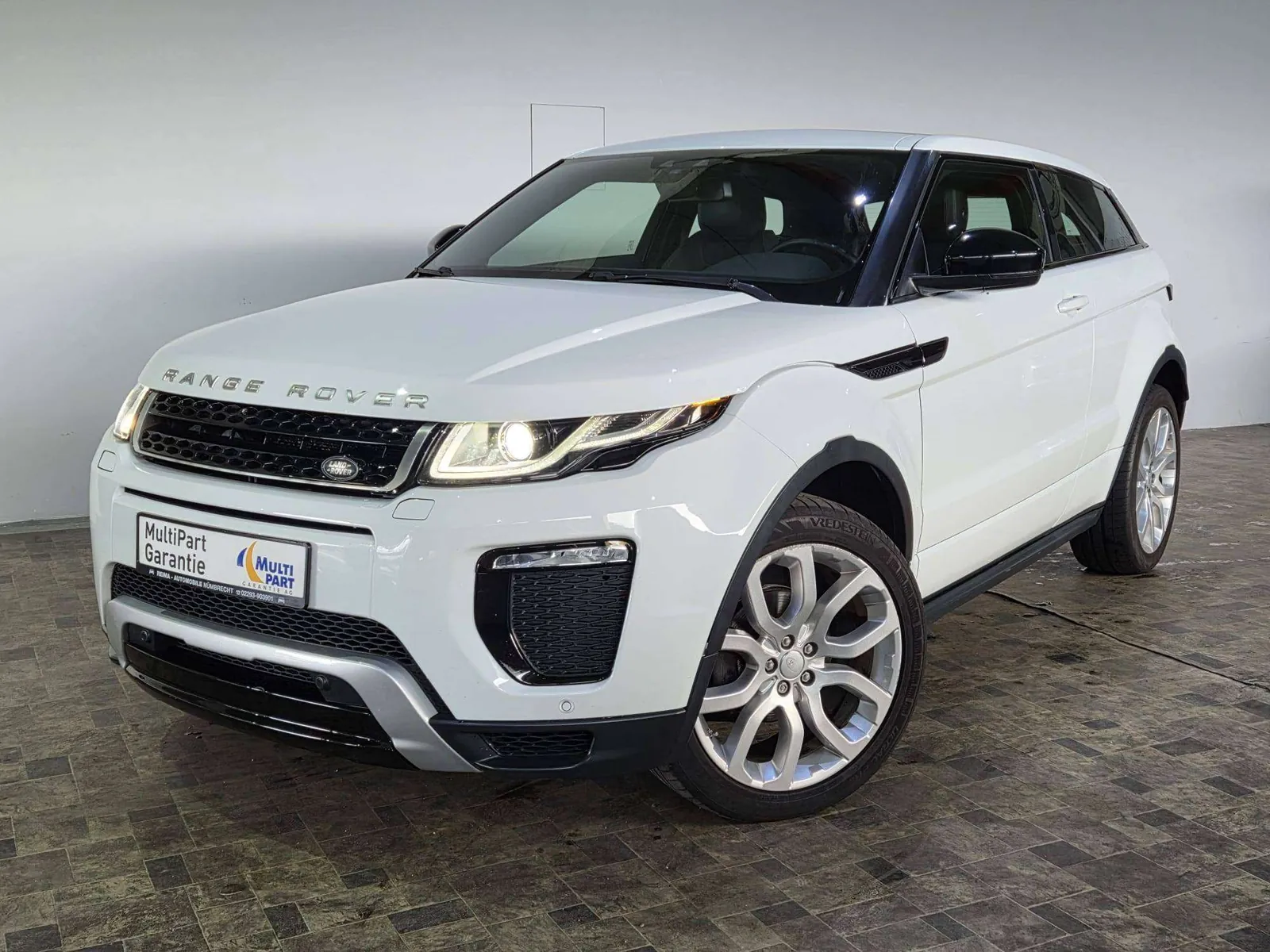 Land Rover Range Rover Evoque 2010 photo 3