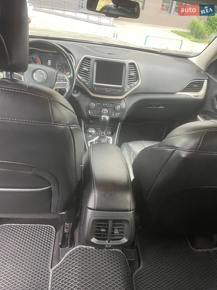 Jeep Cherokee 2017 photo 4