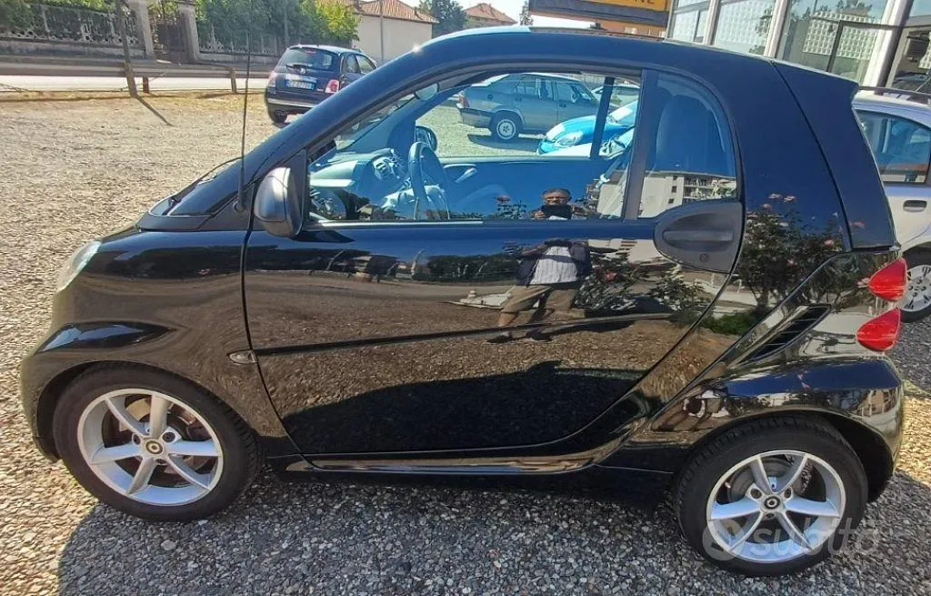 Smart Fortwo 2011 photo 3