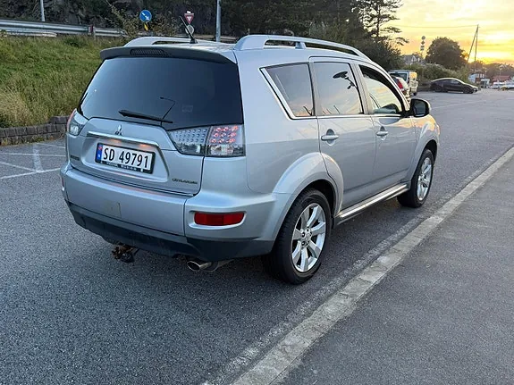 Mitsubishi Outlander 2010 photo 5
